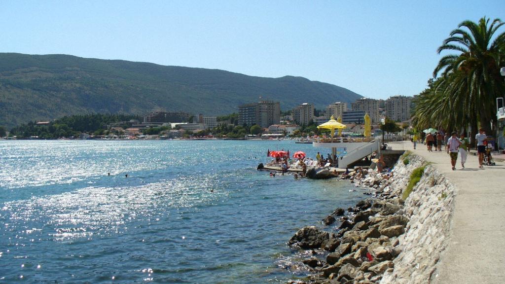 Guest House Bajceta Herceg Novi Exterior foto